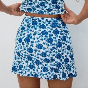 Albion Santorini Blue and White Floral Mini Skirt size XL